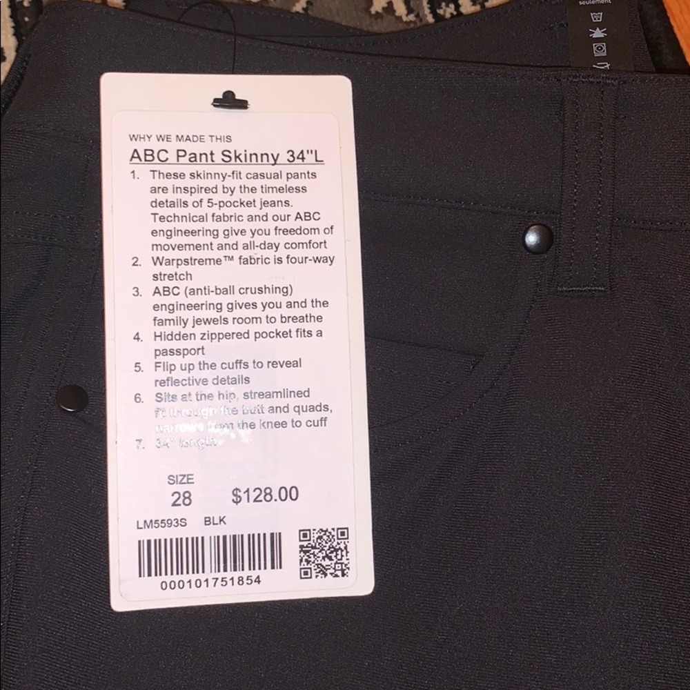Lululemon ABC Skinny size 28